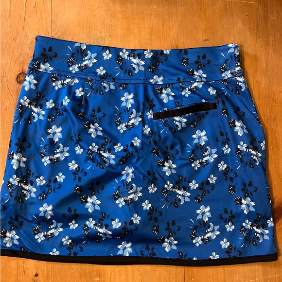 Women’s golf apparel bundle - Picture 6 of 16